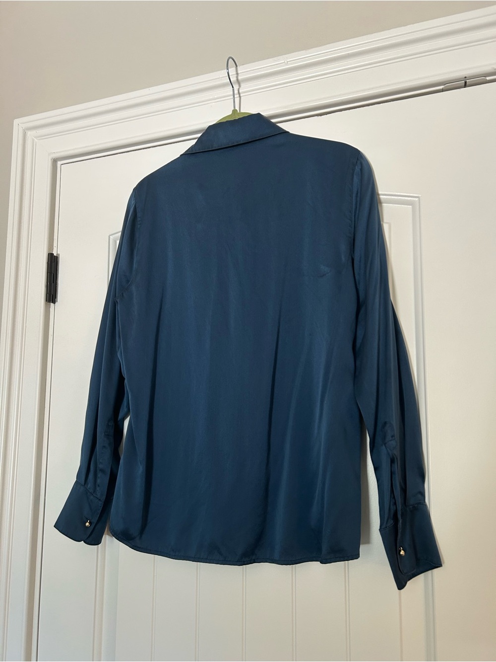 Ravella Milano Silk Blouse in Midnight Navy Small - Picture 5 of 10